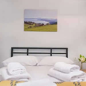 https://panorama-studios-ierissos.hotelschalkidiki.net